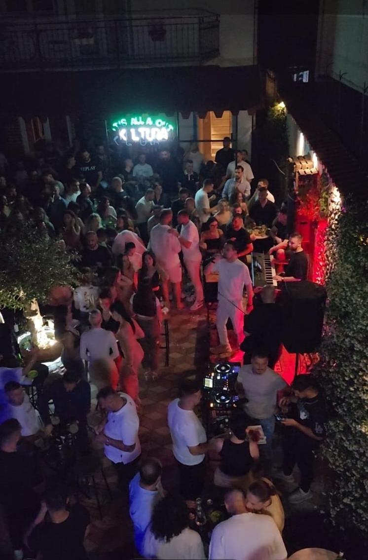 Kultura Hostel شكودر المظهر الخارجي الصورة