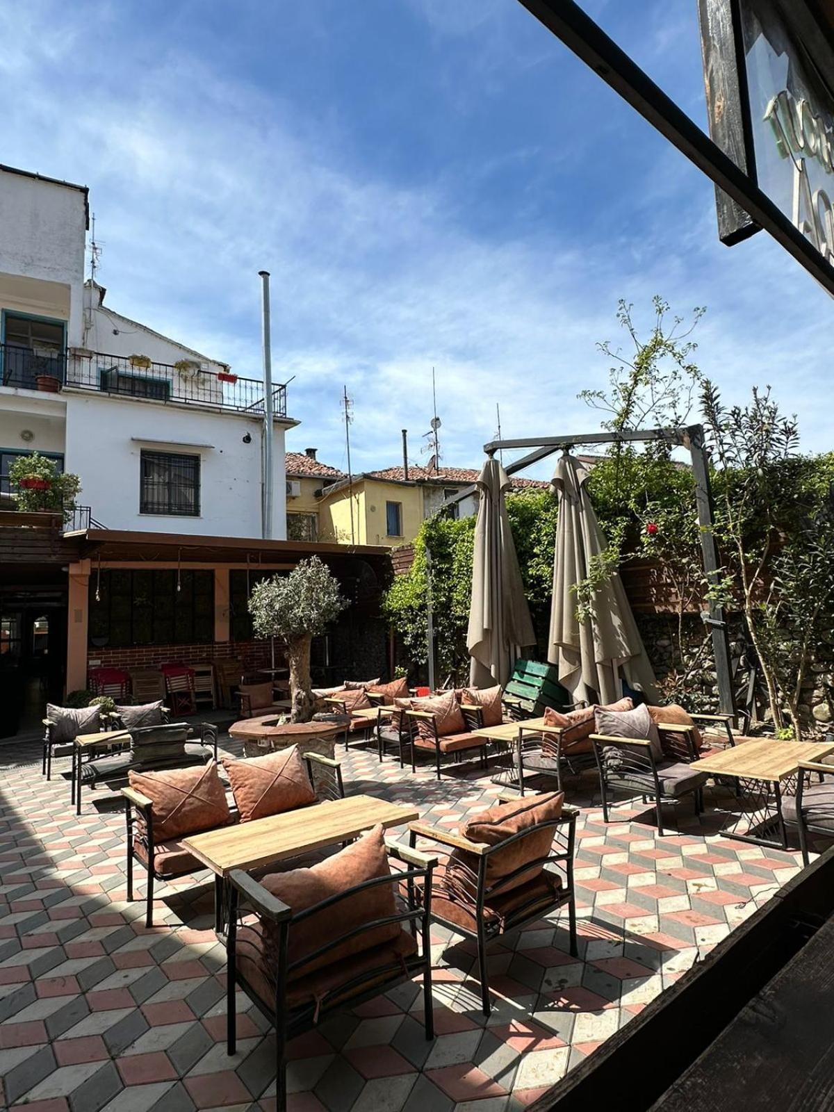 Kultura Hostel شكودر المظهر الخارجي الصورة